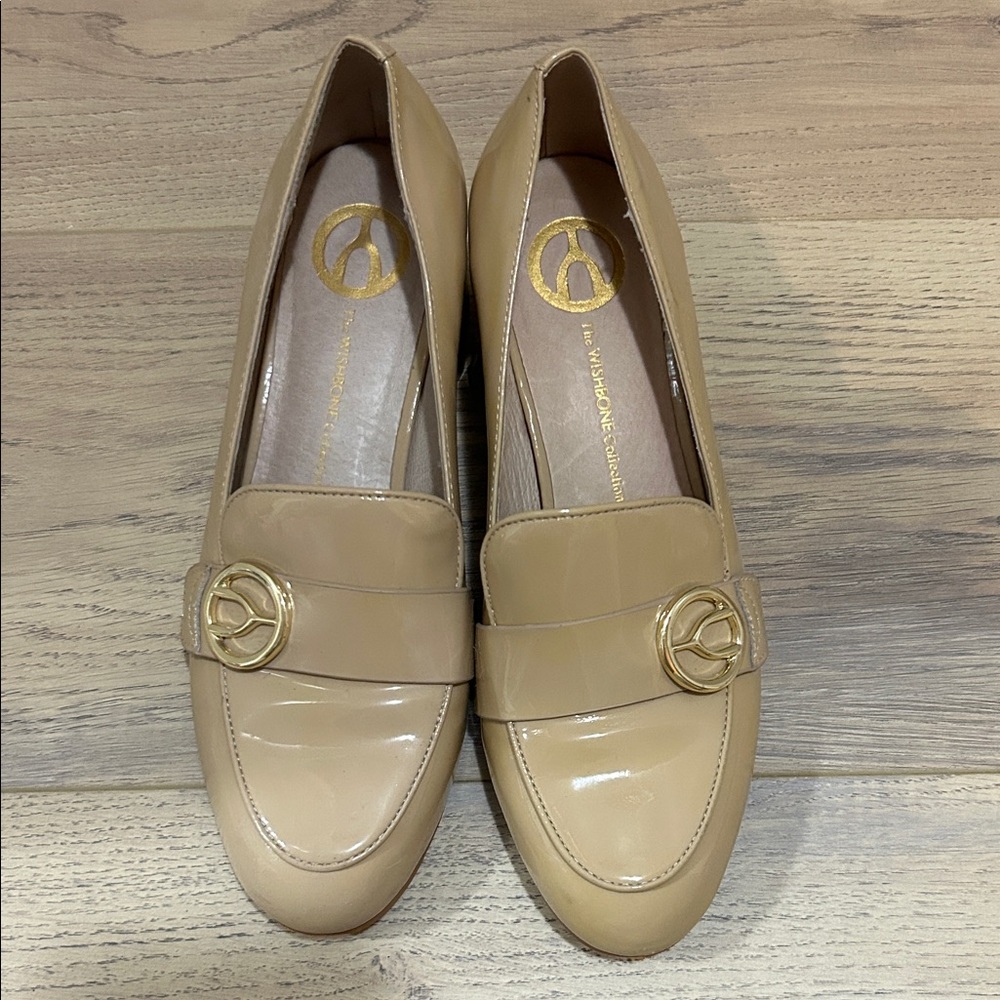 SOLD-Chic Tan Loafers with Gold Detail